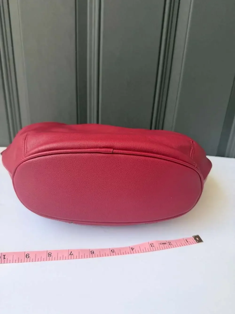 Juicy Couture In Her Juicy Era Hobo Bag in Cranberry